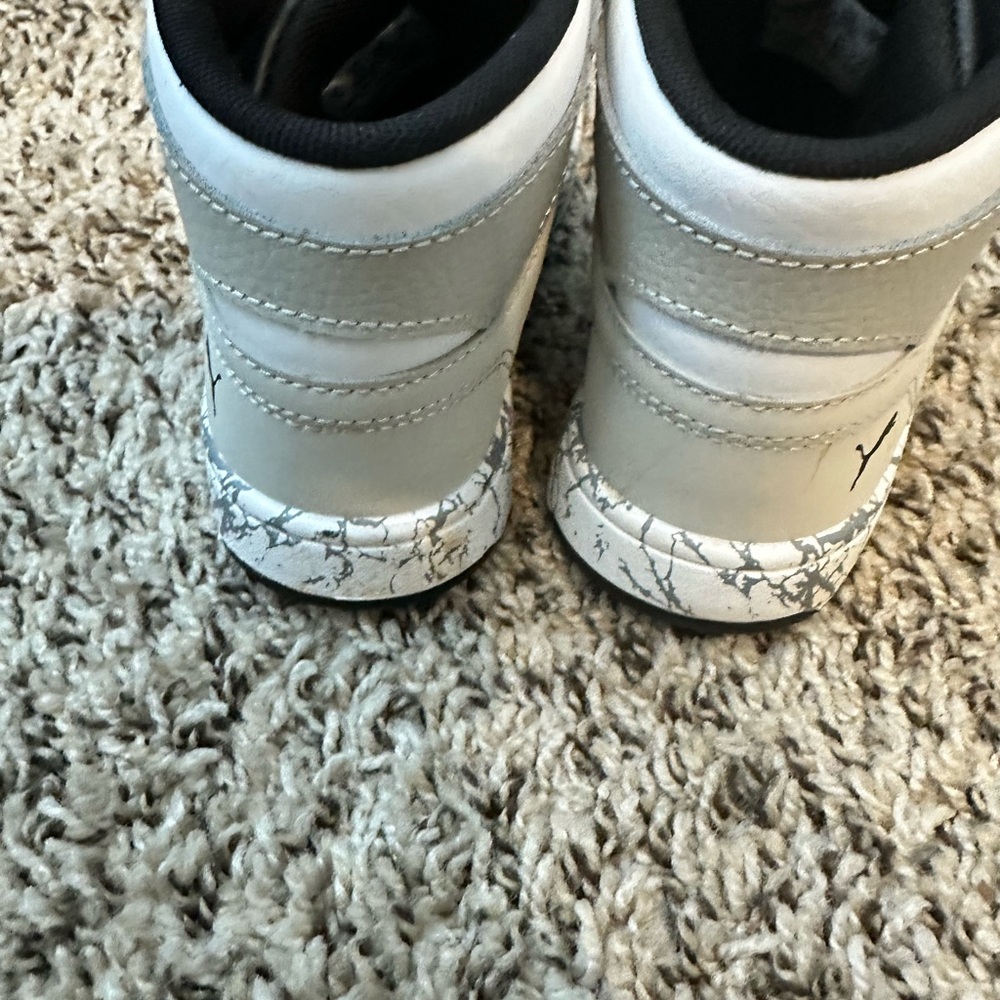 Puma Kids' Gray and White Sneakers - Picture 4 of 6